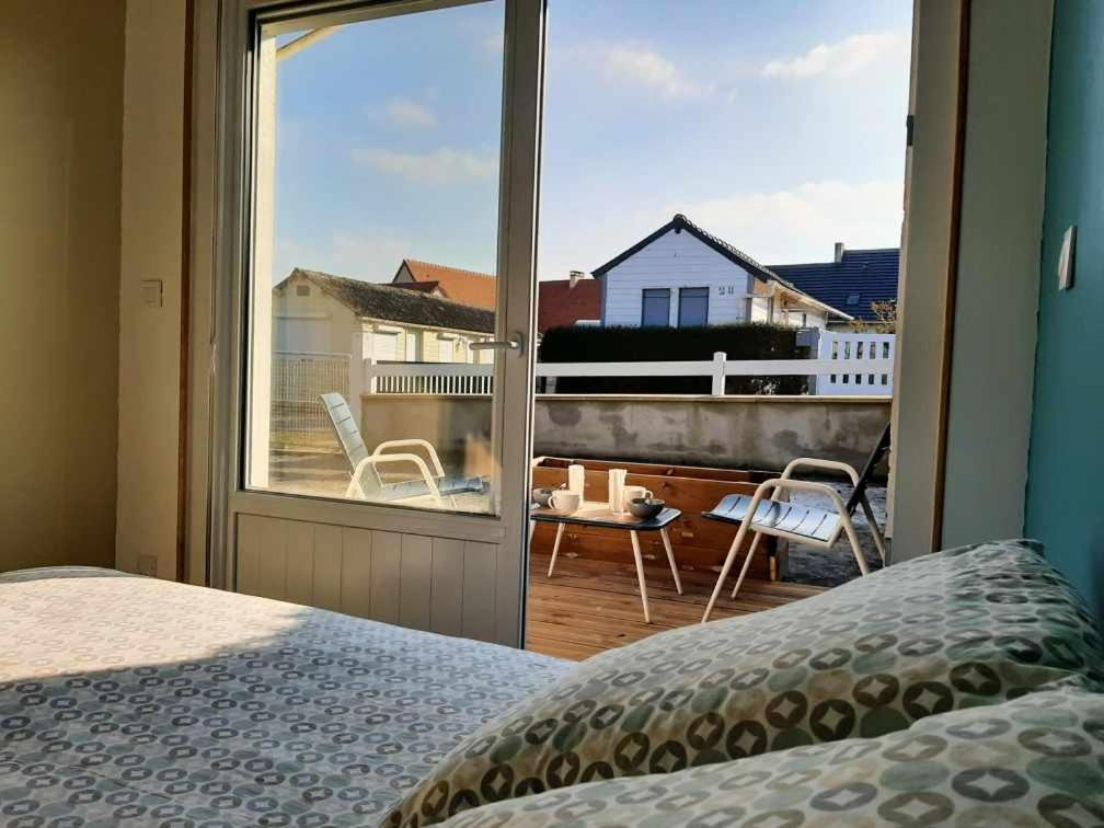 Les Heures Tranquilles - Vue Mer - 50M De La Plage Saint-Côme-de-Fresné Bagian luar foto